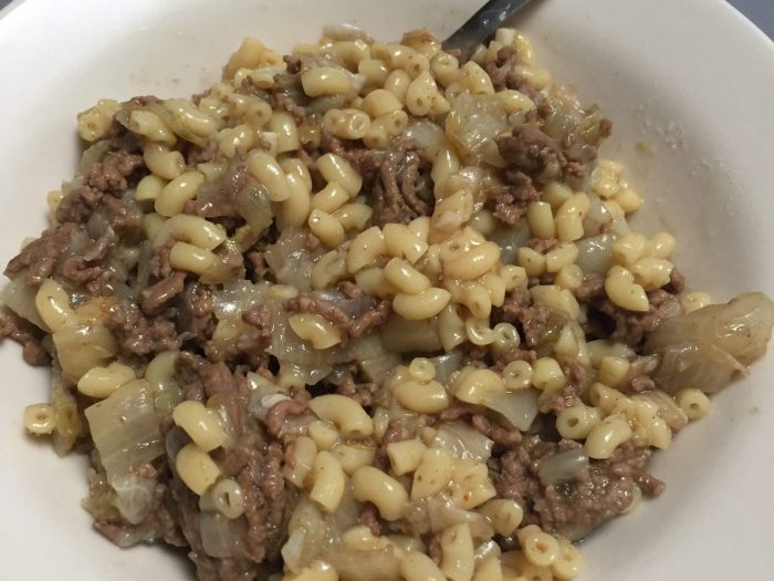 Pasta, endives and ground meat