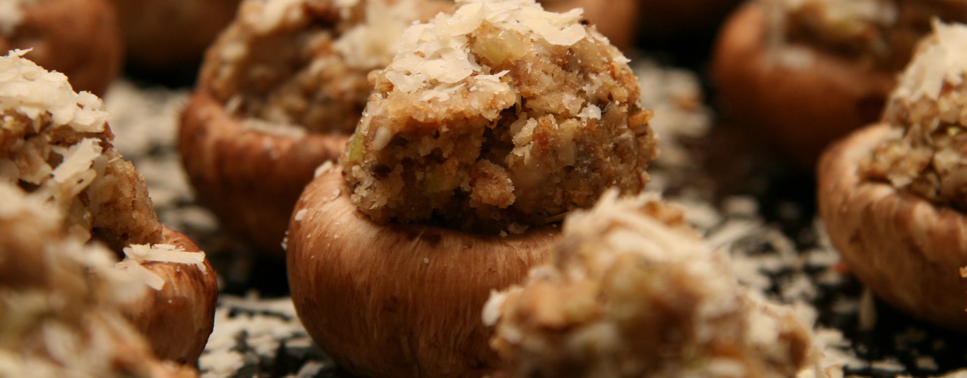 Stuff mushrooms with ham and soft cream cheese