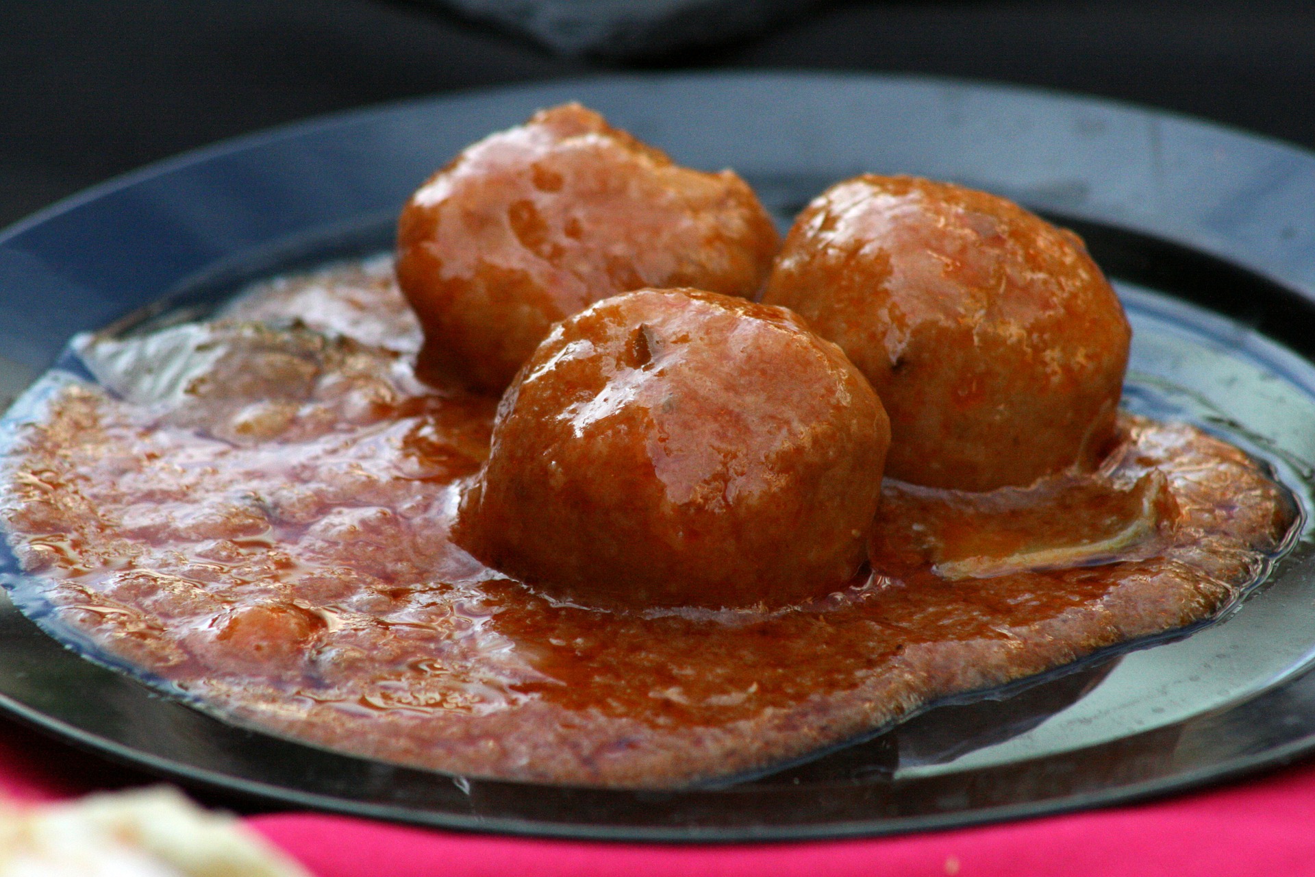 Beef meatball and Basque sauce