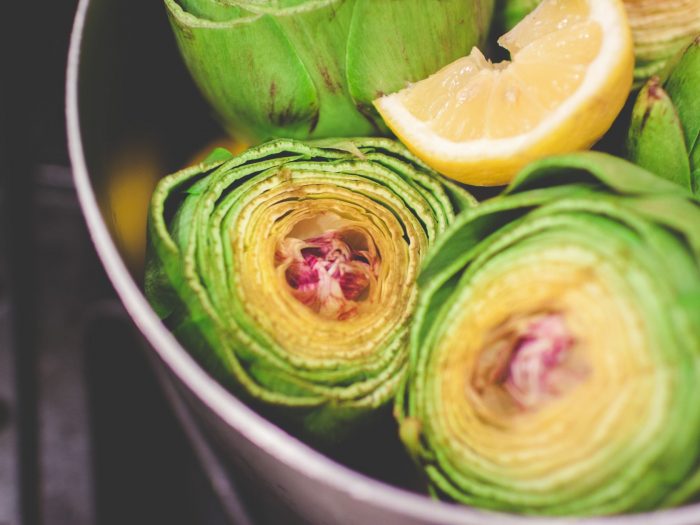 Artichoke and bouillon