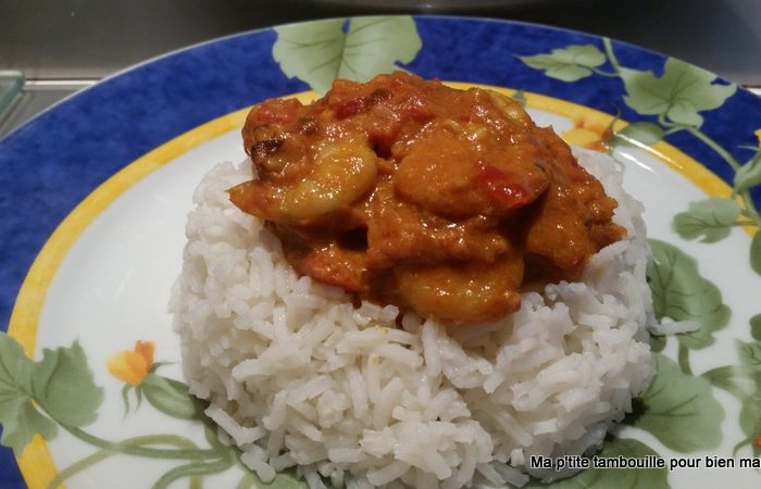 Prawns, curry, coconut milk and tomatoes