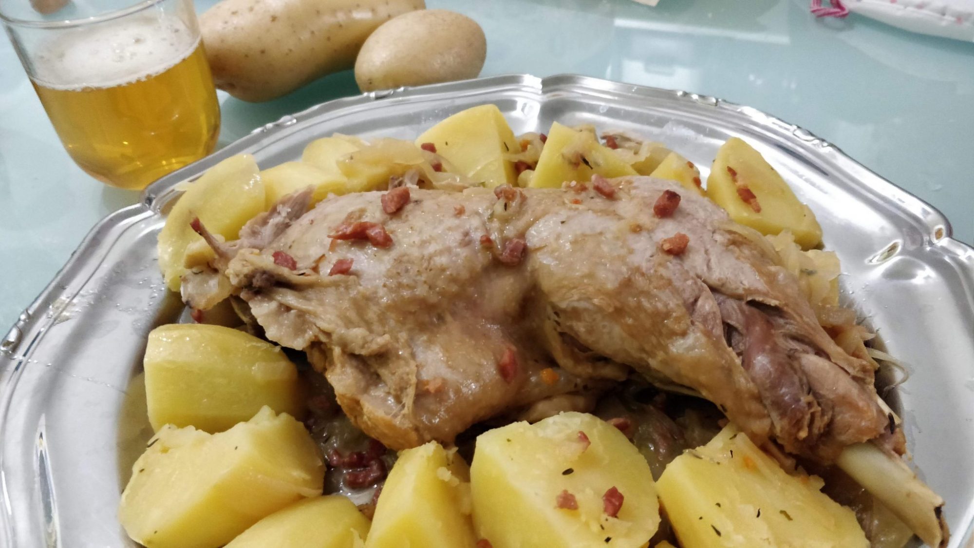 Turkey thigh, cider and potatoes