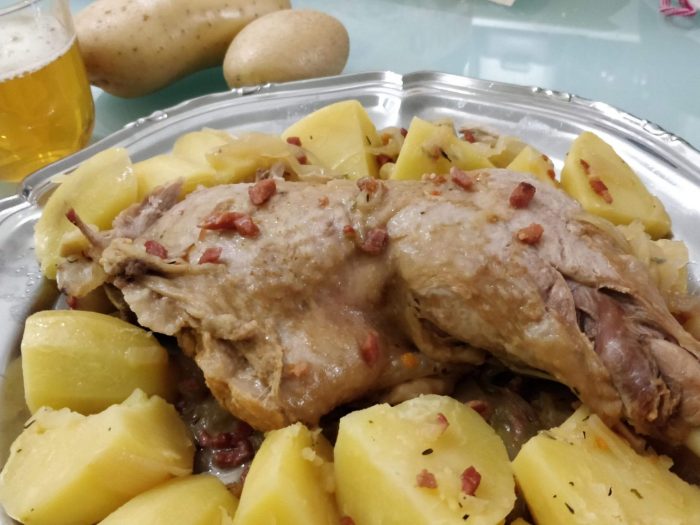Turkey thigh, cider and potatoes