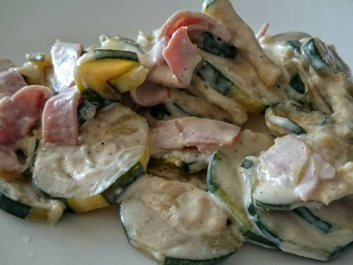 Zucchini in a carbonara style