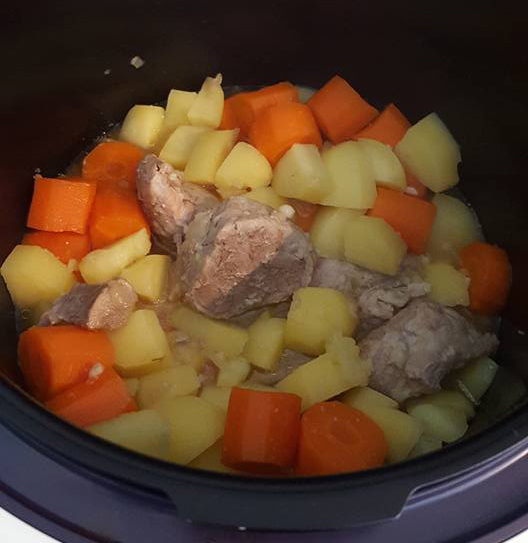 Fillet mignon, potatoes and carrots