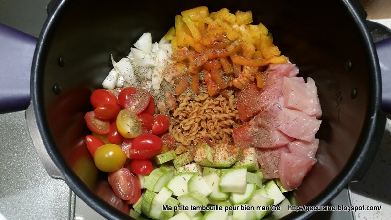 One pot pasta in a chicken Basque Style