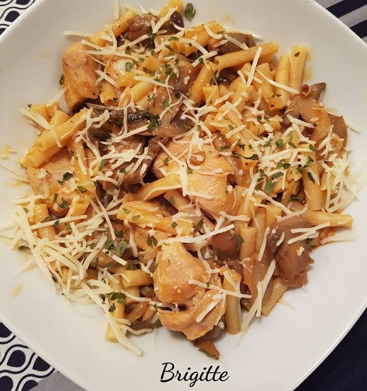 One pot pasta with turkey and mushrooms