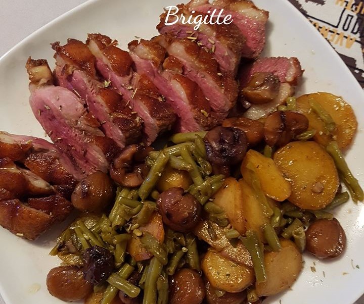 Duck breast, potatoes, green beans and chestnut