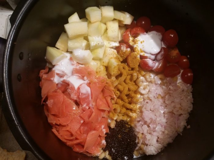 One pot pasta with smoke salmon, zucchini, coconut milk and curry