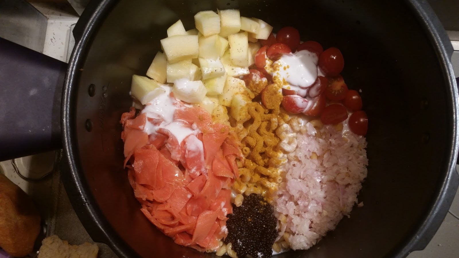 One pot pasta with smoke salmon, zucchini, coconut milk and curry