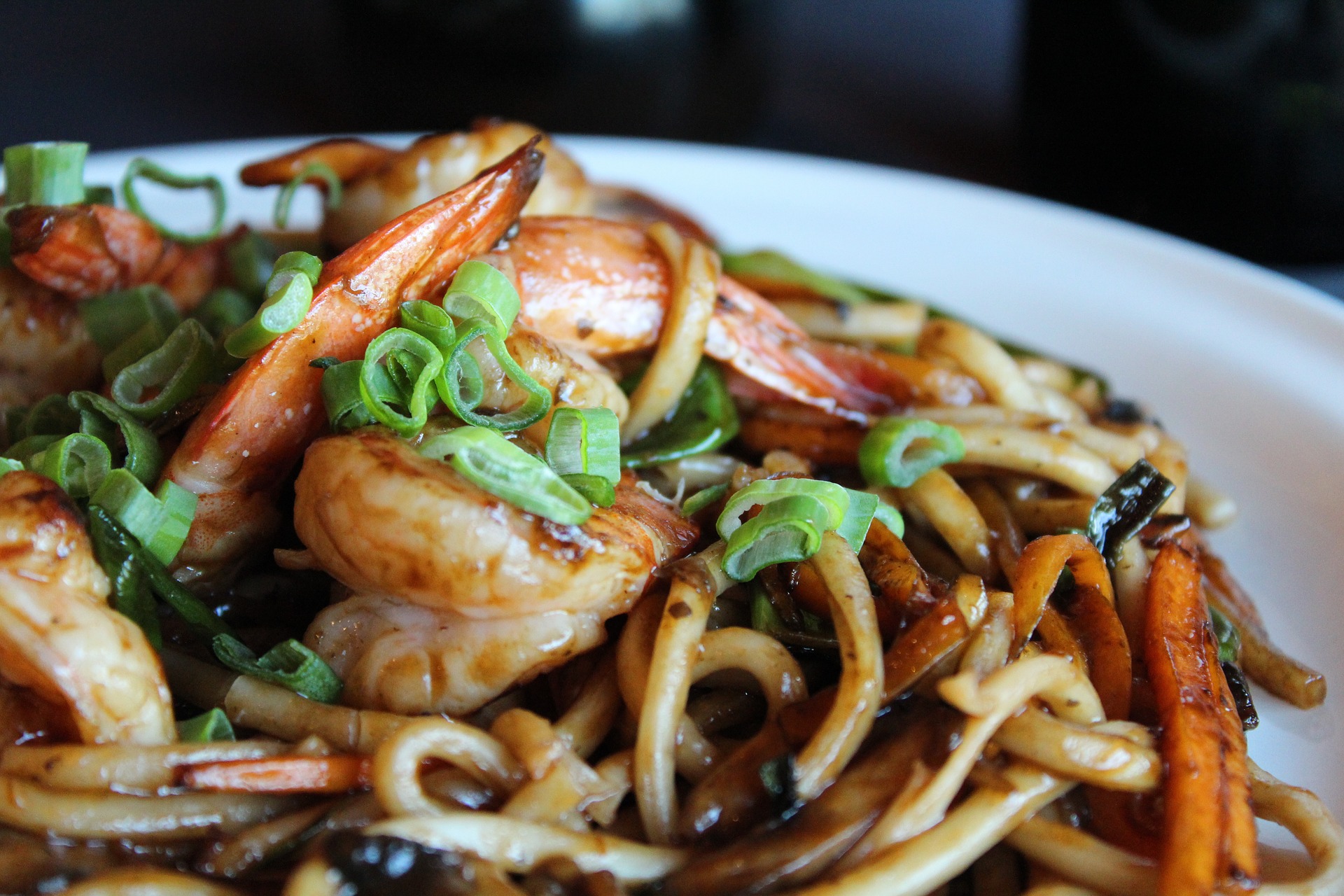 Fried noodles and shrimps