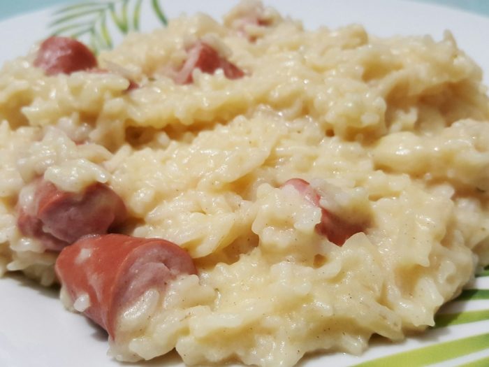 Risotto with Strasbourg sausages, mustard and white wine