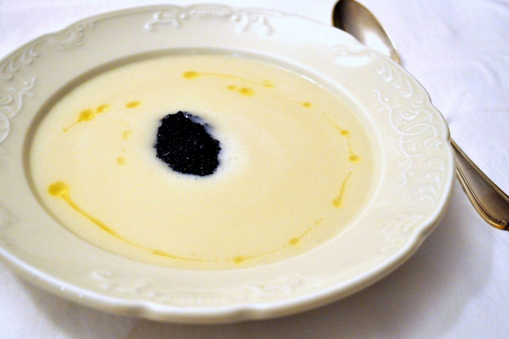 Recipe Smooth soup of Jerusalem artichokes instant pot - pressure cooker - Pressure Cooker Recipes