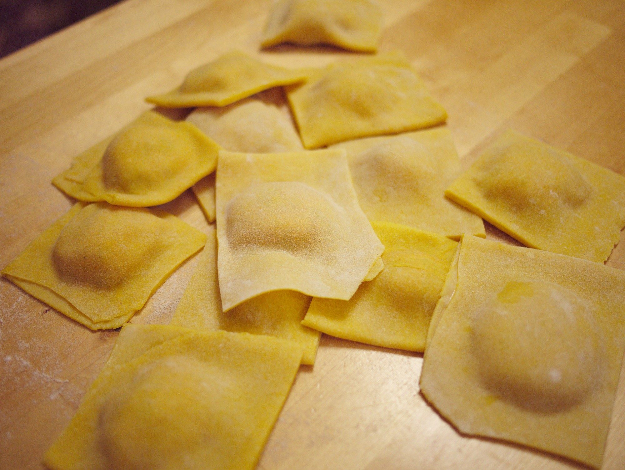 Raviolis of wild mushrooms and its winter vegetable broth