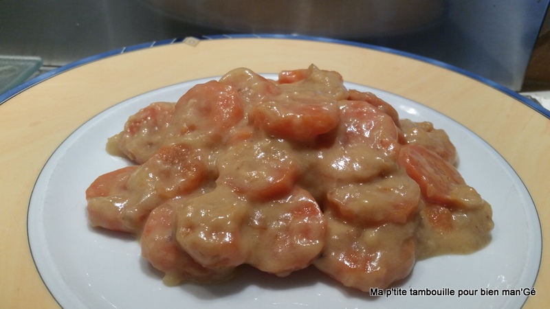 Chicken with carrots and Geraldine soft cheese