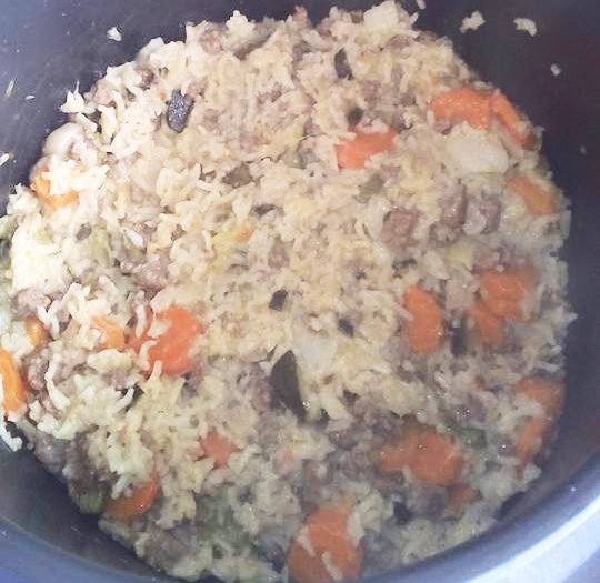 Rice with vegetables and ground meat