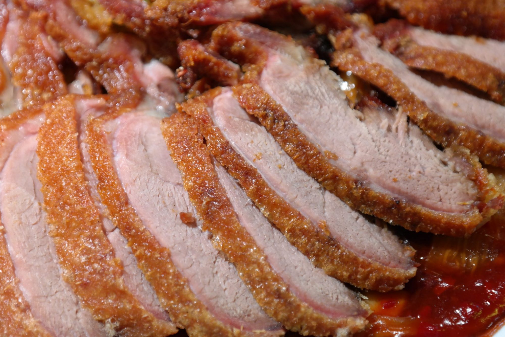 Pork roast with bacon and mushrooms