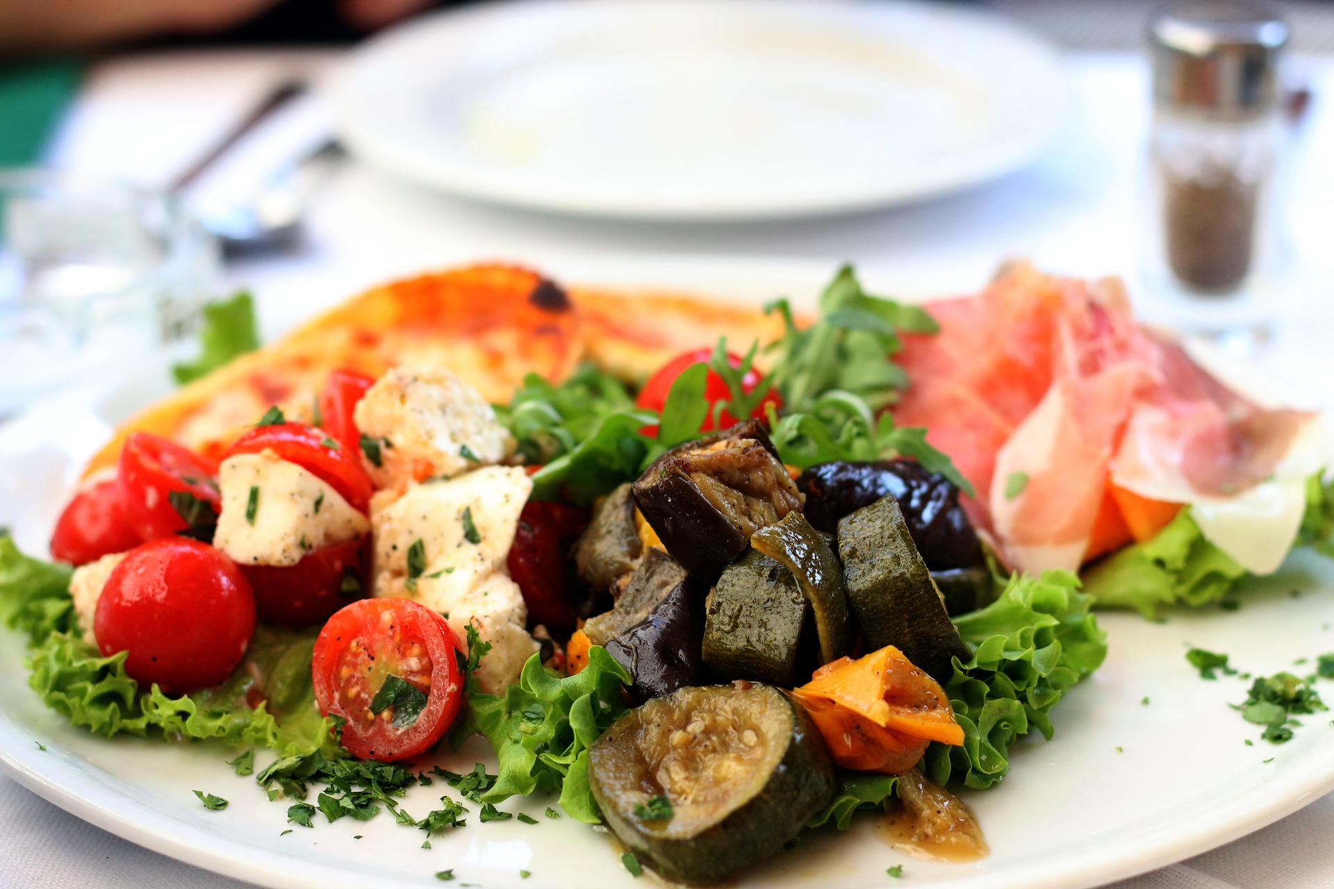 Eggplant salad with honey and goat cheese