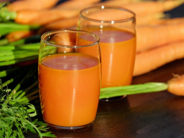 Carrots and grapefruits cold soup