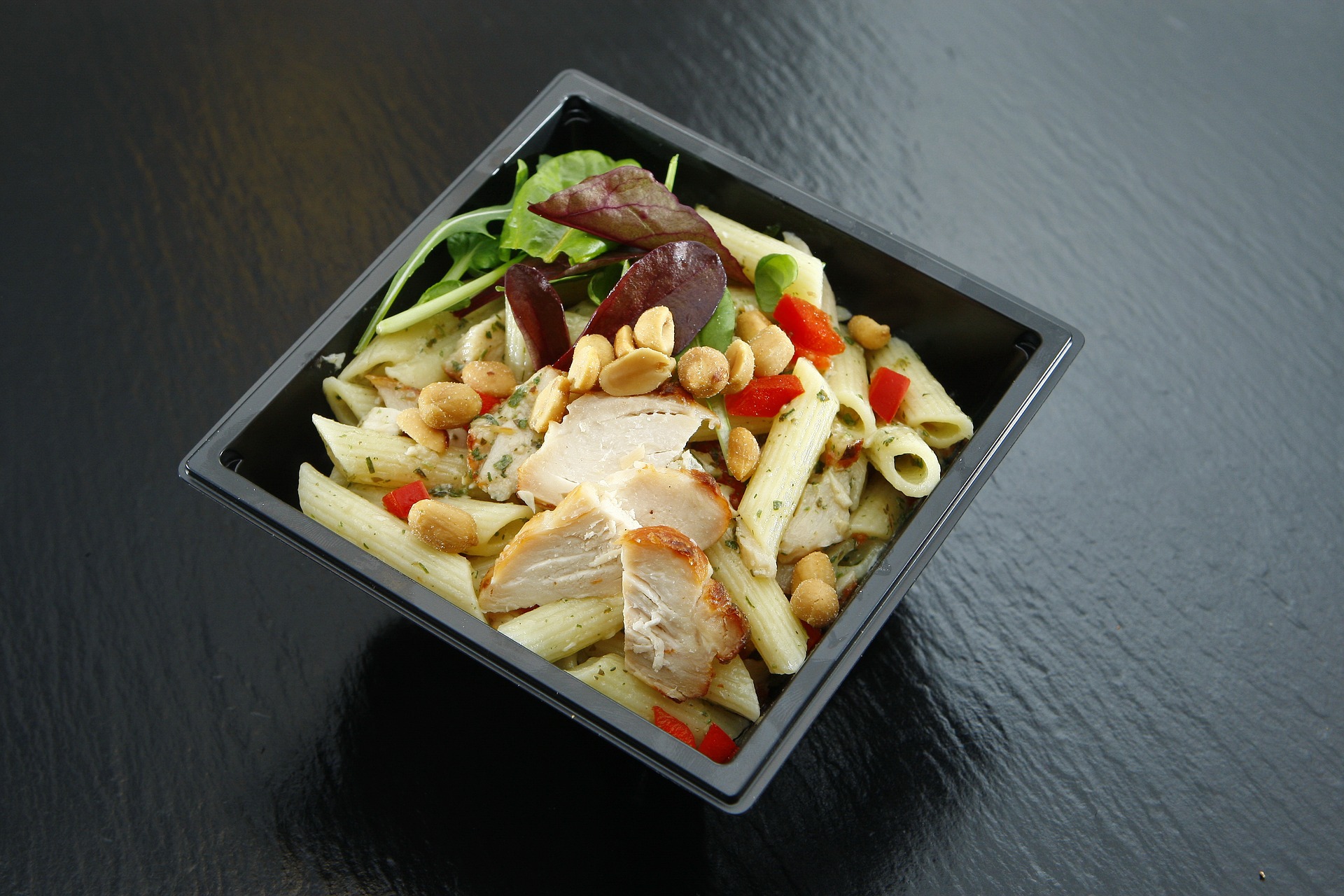 Pasta, chicken and peanut salad