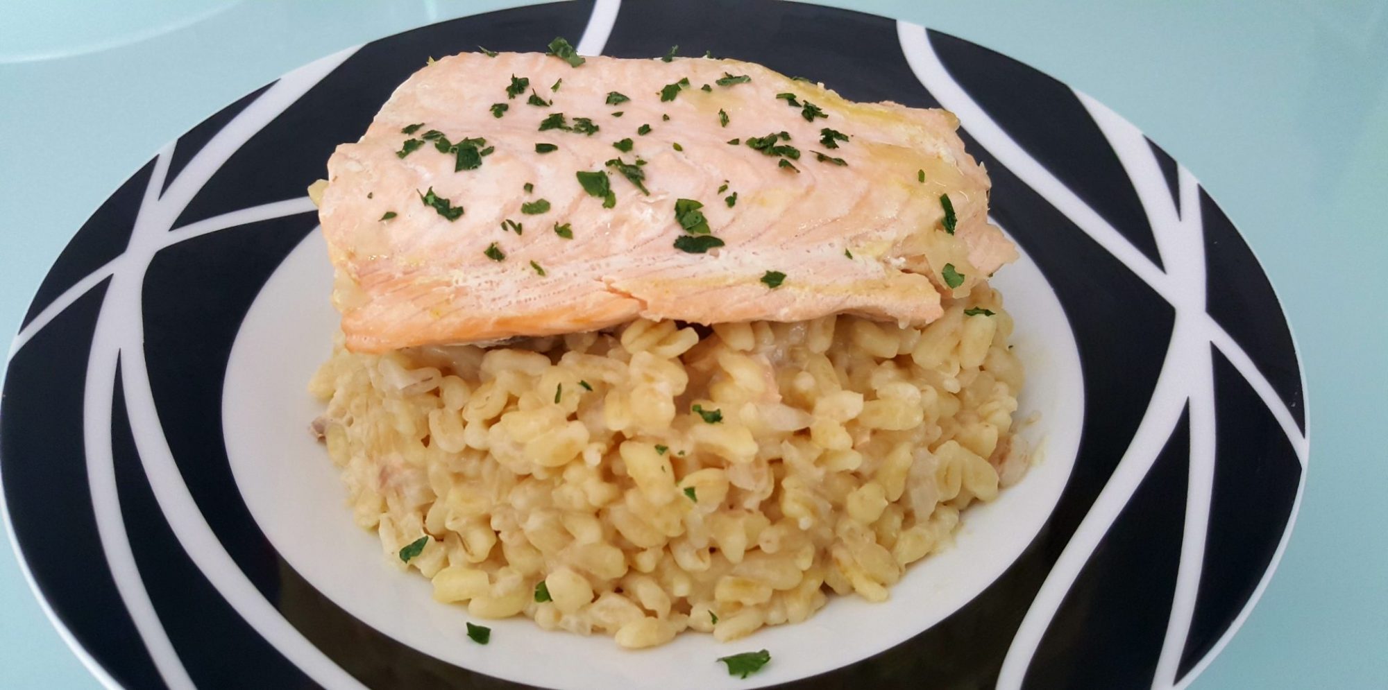 Salmon with precooked wheat (Ebly) and cream